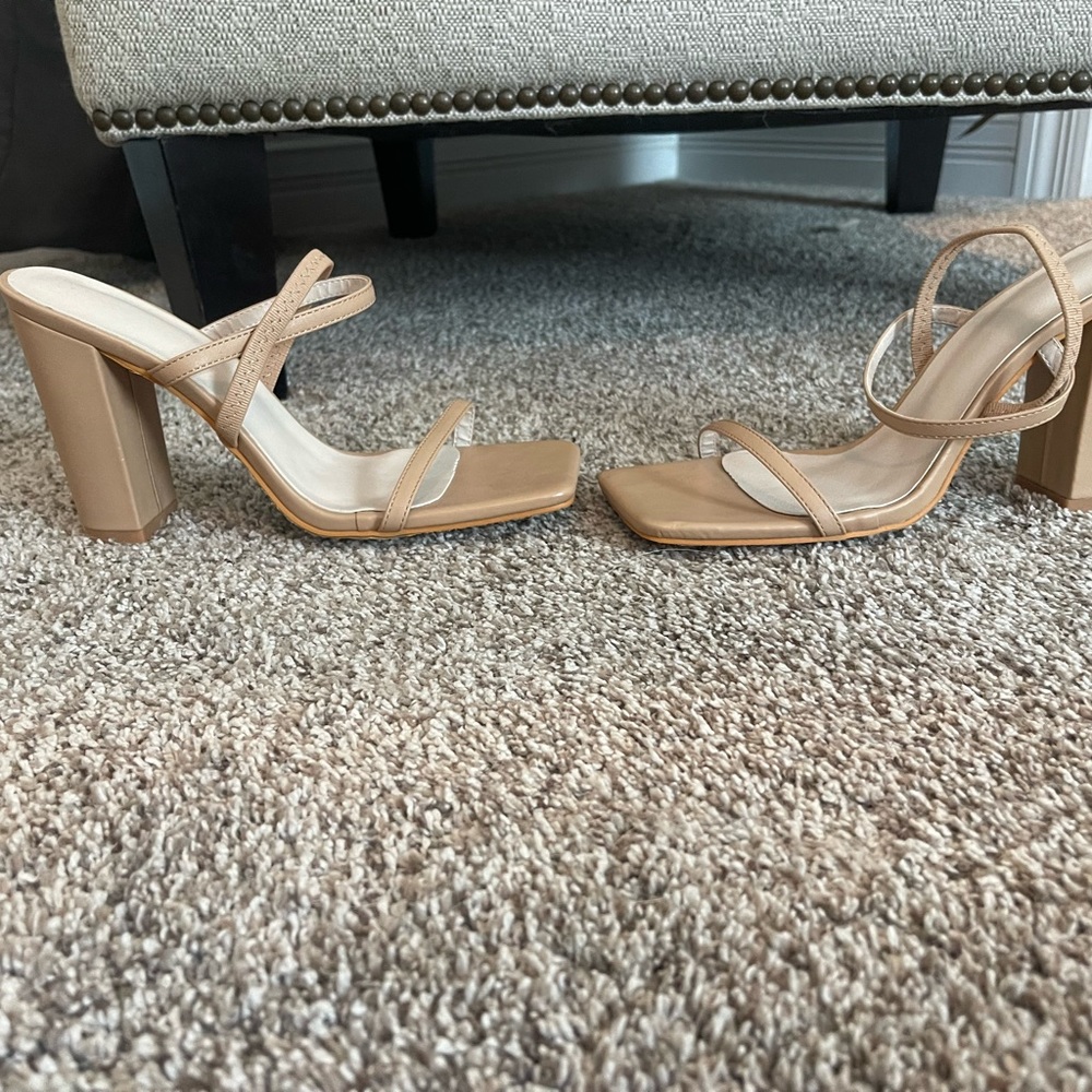 Nude block heel sandal